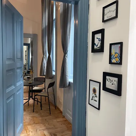 Blue Mirror Apartmán *